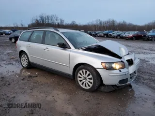 2005 Volvo V50 with VIN YV1MW390052099722, listed as a Copart auction lot 84544754 with 87,435 mi miles and Salvage Title. Bid and sale history available at carsss.com. Image 4.