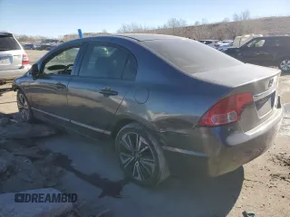 2009 Honda Civic DX-VP z VIN 2HGFA16309H334098, wystawiony jako Copart lot #46351935 z przebiegiem 232 619 mil mil oraz Szkoda całkowita • Salvage title. Historia ofert i sprzedaży dostępna na DreamBid. Obrazek 2.