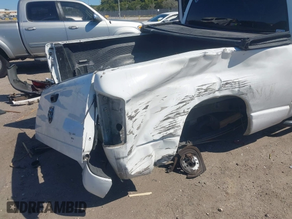 2005 Dodge 1500 ST with VIN 1D7HA16K15J646654, listed as a IAAI auction lot 41813148 with 170,149 mi miles. Bid and sale history available at carsss.com. Image 6.