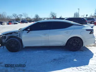 2023 Nissan Maxima SR с VIN 1N4AA6EV4PC505398, выставлен на аукционе IAAI как лот 41545275 с пробегом 33 067 миль миль и . История ставок и продаж доступна на DreamBid. Изображение 14.