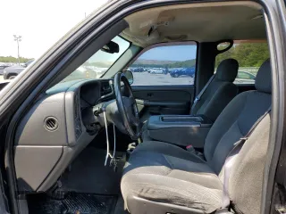 2004 Chevrolet Avalanche Z71 with VIN 3GNEK12TX4G101441, listed as a Copart auction lot 54858953 with 225,943 mi miles and Clean Title. Bid and sale history available at DreamBid. Image 7.