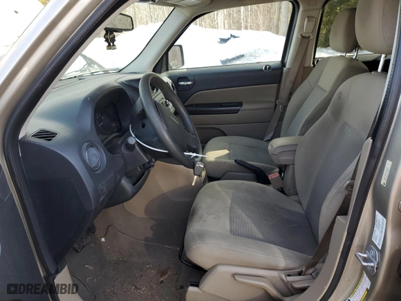 2010 Jeep Patriot Sport with VIN 1J4NT2GBXAD546132, listed as a Copart auction lot 49180775 with 262,324 mi miles and Clean Title. Bid and sale history available at carsss.com. Image 7.