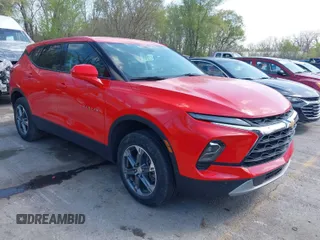 2023 Chevrolet Blazer LT z VIN 3GNKBCR44PS168938, wystawiony jako IAAI lot #42014810 z przebiegiem 59 931 mil mil oraz . Historia ofert i sprzedaży dostępna na DreamBid. Obrazek 1.