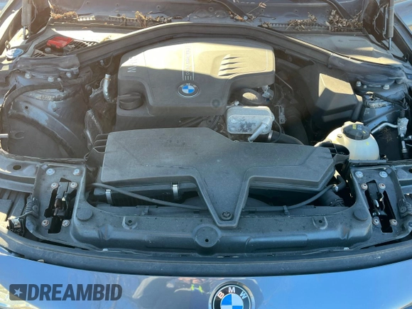 2018 BMW 3 Series 320i xDrive with VIN WBA8E5G54JNU47709, listed as a Copart auction lot 87876775 with 40,647 mi miles and Clean Title. Bid and sale history available at carsss.com. Image 7.