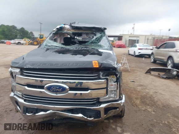 2019 Ford F-250 XL с VIN 1FT7W2B6XKEF64755, выставлен на аукционе IAAI как лот 42070585 с пробегом 128 538 миль миль и . История ставок и продаж доступна на DreamBid. Изображение 13.