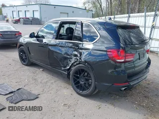 2016 BMW X5 xDrive35i z VIN 5UXKR0C59G0S91533, wystawiony jako IAAI lot #42148818 z przebiegiem 108 550 mil mil oraz . Historia ofert i sprzedaży dostępna na DreamBid. Obrazek 3.