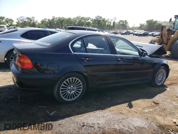 2003 BMW 3 Series 330xi with VIN WBAEW53413PG21999, listed as a Copart auction lot 60724374 with 137,242 mi miles and Salvage Title. Bid and sale history available at carsss.com. Image 3.