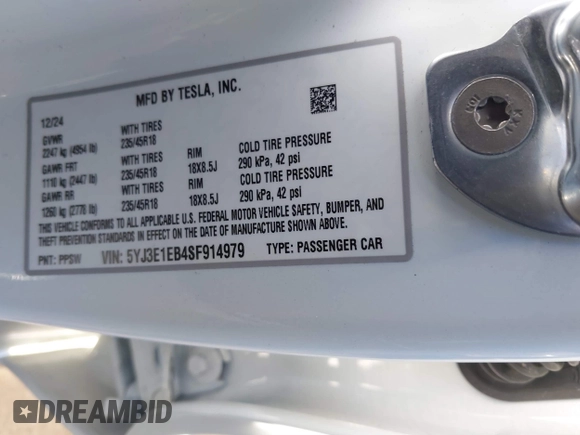 2025 Tesla Model 3 Long Range with VIN 5YJ3E1EB4SF914979, listed as a IAAI auction lot 41695023 with 2,263 mi miles and . Bid and sale history available at DreamBid. Image 9.