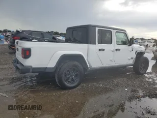 2021 Jeep Gladiator Willys with VIN 1C6HJTAG2ML536554, listed as a Copart auction lot 50298155 with 39,029 mi miles and Salvage Title. Bid and sale history available at carsss.com. Image 3.