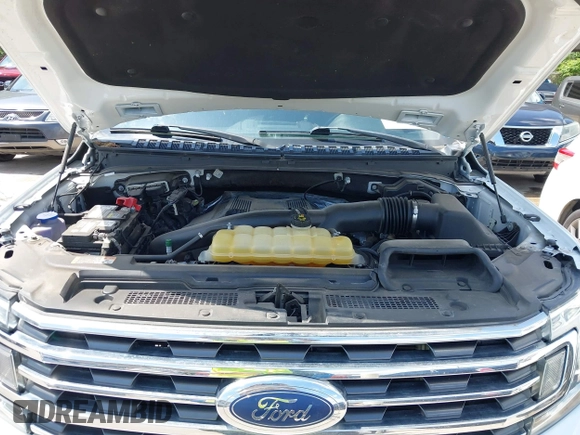 2018 Ford Expedition XLT with VIN 1FMJU1JT3JEA03160, listed as a IAAI auction lot 42288875 with 178,445 mi miles and . Bid and sale history available at DreamBid. Image 10.