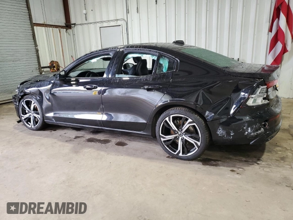 2024 Volvo S60 Core Dark Theme z VIN 7JRL12TK7RG324393, wystawiony jako Copart lot #49817315 z przebiegiem 14 985 mil mil oraz Szkoda całkowita • Salvage title. Historia ofert i sprzedaży dostępna na DreamBid. Obrazek 2.