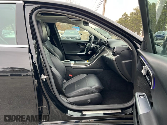 2022 Mercedes-Benz C 300 with VIN W1KAF4GBXNR020430, listed as a Copart auction lot 48009055 with 82,657 mi miles and Clean Title. Bid and sale history available at DreamBid. Image 5.