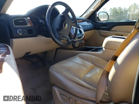 2007 Chevrolet Suburban LS with VIN 1GNFC16057J212547, listed as a Copart auction lot 48611455 with 257,188 mi miles and Salvage Title. Bid and sale history available at carsss.com. Image 7.