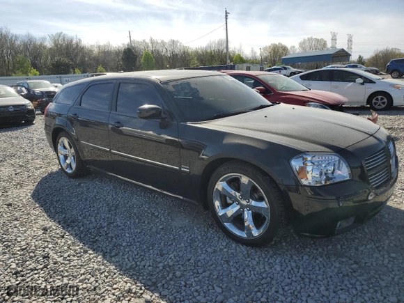 2005 Dodge Magnum RT with VIN 2D4GV58275H654499, listed as a Copart auction lot 49822415 with 119,712 mi miles and Salvage Title. Bid and sale history available at carsss.com. Image 4.