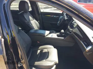 2017 Cadillac CT6 Luxury AWD z VIN 1G6KD5RS5HU133097, wystawiony jako IAAI lot #42144553 z przebiegiem 167 460 mil mil oraz . Historia ofert i sprzedaży dostępna na DreamBid. Obrazek 5.