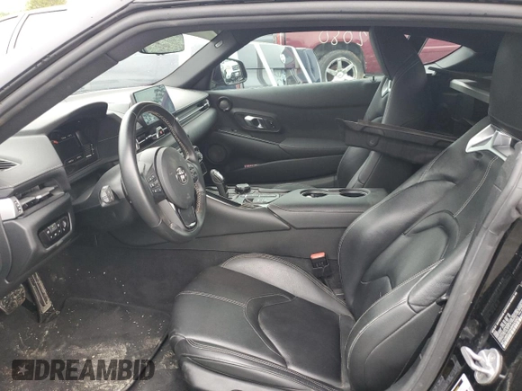 2021 Toyota Supra 3.0 z VIN WZ1DB0C05MW043003, wystawiony jako Copart lot #58097515 z przebiegiem 46 745 mil mil oraz Szkoda całkowita • Salvage title. Historia ofert i sprzedaży dostępna na DreamBid. Obrazek 7.