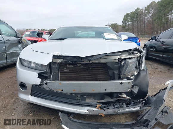 2014 Chevrolet Camaro LT z VIN 2G1FB1E31E9300486, wystawiony jako IAAI lot #41475152 z przebiegiem 117 111 mil mil oraz . Historia ofert i sprzedaży dostępna na DreamBid. Obrazek 12.