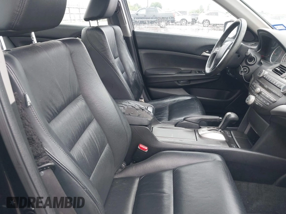 2012 Honda Accord SE z VIN 1HGCP2F66CA194145, wystawiony jako IAAI lot #39689581 z przebiegiem 221 371 mil mil oraz . Historia ofert i sprzedaży dostępna na DreamBid. Obrazek 5.