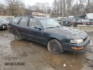 1994 Toyota Camry z VIN 4T1SK12W5RU365849, wystawiony jako Copart lot #44363565 z przebiegiem 226 124 mil mil oraz Szkoda całkowita • Salvage title. Historia ofert i sprzedaży dostępna na DreamBid. Obrazek 4.
