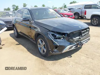 2021 Mercedes-Benz GLC 300 with VIN W1N0G8EB1MF888578, listed as a IAAI auction lot 42682079 with 23,713 mi miles and . Bid and sale history available at DreamBid. Image 1.