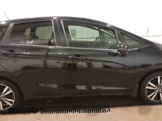 2018 Honda Fit EX-L with VIN 3HGGK5H92JM724068, listed as a IAAI auction lot 41677463 with 69,467 mi miles. Bid and sale history available at carsss.com. Image 13.