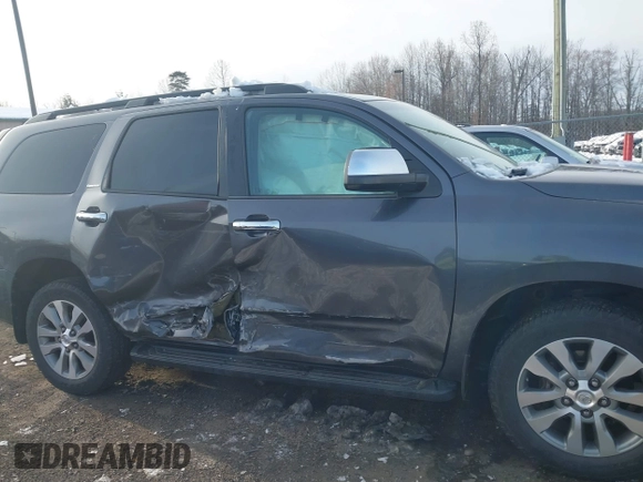 2016 Toyota Sequoia Limited with VIN 5TDJY5G1XGS127354, listed as a IAAI auction lot 41291303 with 106,327 mi miles. Bid and sale history available at carsss.com. Image 13.