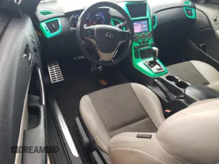 2013 Hyundai Genesis Coupe Track z VIN KMHHU6KJ4DU093082, wystawiony jako Copart lot #87530875 z przebiegiem 155 808 mil mil oraz Nie do naprawy • Non repairable. Historia ofert i sprzedaży dostępna na DreamBid. Obrazek 8.