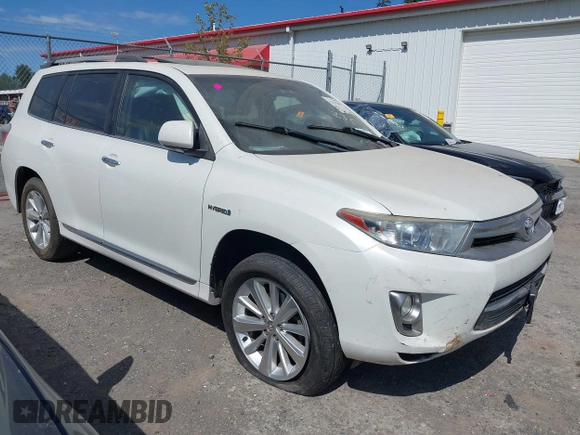 2013 Toyota Highlander Limited z VIN JTEDC3EH5D2013079, wystawiony jako IAAI lot #42479309 z przebiegiem Nie podano mil oraz . Historia ofert i sprzedaży dostępna na DreamBid. Obrazek 1.
