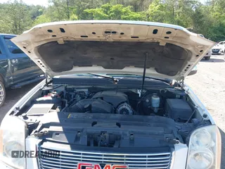 2009 GMC Yukon SLT w/4SA with VIN 1GKFK33049R241378, listed as a IAAI auction lot 42124385 with 292,192 mi miles. Bid and sale history available at carsss.com. Image 10.