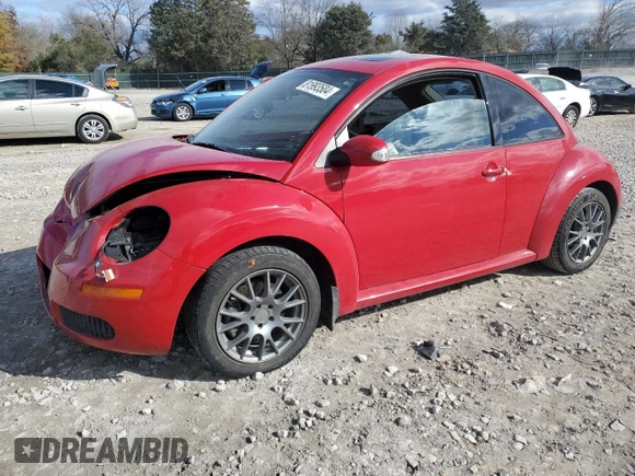 2008 Volkswagen New Beetle Coupe S with VIN 3VWRW31C88M507511, listed as a Copart auction lot 81993504 with 160,752 mi miles and Salvage Title. Bid and sale history available at carsss.com. Image 1.