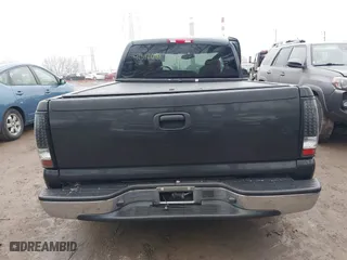 2004 Chevrolet Silverado 1500 Work Truck with VIN 1GCEC19X94Z322009, listed as a IAAI auction lot 41512046 with 146,433 mi miles. Bid and sale history available at carsss.com. Image 16.