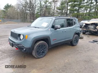 2018 Jeep Renegade Trailhawk with VIN ZACCJBCB4JPH63797, listed as a IAAI auction lot 41976767 with 111,628 mi miles. Bid and sale history available at carsss.com. Image 18.