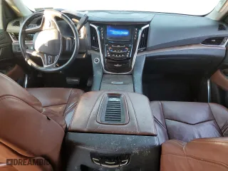2018 Cadillac Escalade Luxury with VIN 1GYS4BKJ8JR216653, listed as a Copart auction lot 82882714 with 88,875 mi miles and Salvage Title. Bid and sale history available at carsss.com. Image 8.