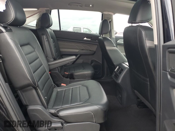 2022 Volkswagen Atlas SEL Premium R-Line with VIN 1V2FR2CA7NC518322, listed as a Copart auction lot 57671035 with 61,653 mi miles and Clean title. Bid and sale history available at DreamBid. Image 11.