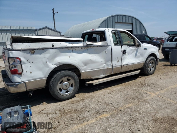 2007 Ford F-150 XL z VIN 1FTRF12227NA58960, wystawiony jako Copart lot #60405635 z przebiegiem 123 290 mil mil oraz Szkoda całkowita • Salvage title. Historia ofert i sprzedaży dostępna na DreamBid. Obrazek 3.