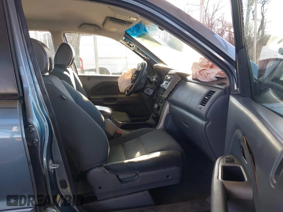 2006 Honda Pilot LX with VIN 2HKYF18156H542940, listed as a IAAI auction lot 41653949 with 152,321 mi miles and . Bid and sale history available at DreamBid. Image 5.