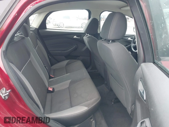 2014 Ford Focus SE with VIN 1FADP3F22EL112110, listed as a IAAI auction lot 41582585 with 107,285 mi miles. Bid and sale history available at carsss.com. Image 8.