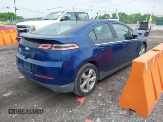 2013 Chevrolet Volt with VIN 1G1RA6E4XDU108751, listed as a IAAI auction lot 42110154 with 184,461 mi miles and . Bid and sale history available at carsss.com. Image 4.