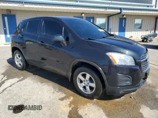 2016 Chevrolet Trax LS with VIN KL7CJNSBXGB722478, listed as a Copart auction lot 52825205 with 103,711 mi miles and Clean Title. Bid and sale history available at carsss.com. Image 4.