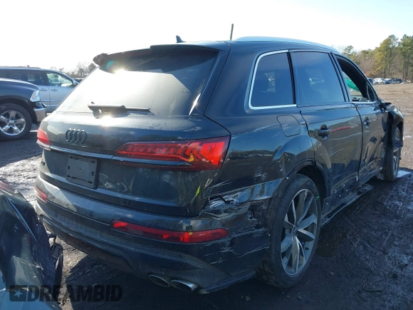 2022 Audi SQ7 Premium Plus z VIN WA1AWBF77ND004382, wystawiony jako IAAI lot #41537565 z przebiegiem 49 833 mil mil oraz . Historia ofert i sprzedaży dostępna na DreamBid. Obrazek 16.