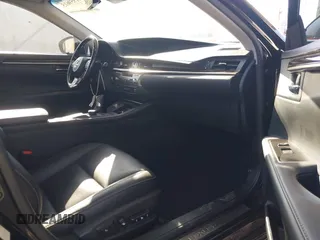 2016 Lexus ES 300h z VIN JTHBW1GG1G2121262, wystawiony jako IAAI lot #41959615 z przebiegiem 131 247 mil mil oraz . Historia ofert i sprzedaży dostępna na DreamBid. Obrazek 5.