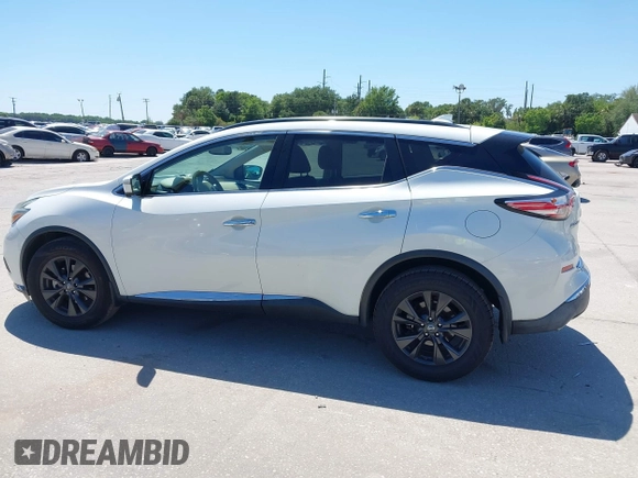 2018 Nissan Murano S z VIN 5N1AZ2MG8JN186092, wystawiony jako IAAI lot #42042539 z przebiegiem 77 017 mil mil oraz . Historia ofert i sprzedaży dostępna na DreamBid. Obrazek 14.