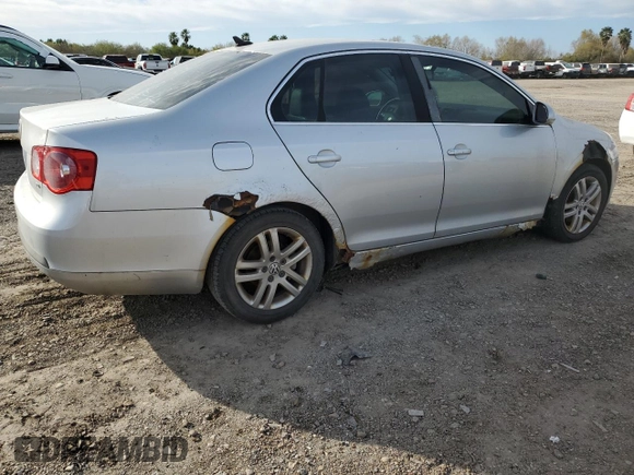 2006 Volkswagen Jetta 1.9L TDI z VIN 3VWDT71KX6M028862, wystawiony jako Copart lot #42158475 z przebiegiem 288 183 mil mil oraz Czysty tytuł • Clean title. Historia ofert i sprzedaży dostępna na DreamBid. Obrazek 3.