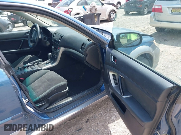 2008 Subaru Outback i with VIN 4S4BP61C287343052, listed as a IAAI auction lot 42583382 with 139,312 mi miles and . Bid and sale history available at DreamBid. Image 5.