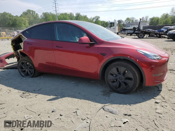 2024 Tesla Model Y Long Range с VIN 7SAYGDEE2RF197362, выставлен на аукционе Copart как лот 55239325 с пробегом 10 943 миль миль и Списание • Salvage title. История ставок и продаж доступна на DreamBid. Изображение 4.
