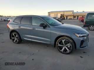 2023 Volvo XC60 Recharge Plug-In Hybrid Ultimate Dark Theme with VIN YV4H60DX8P1356853, listed as a Copart auction lot 82796204 with 0 mi miles and Salvage Title. Bid and sale history available at carsss.com. Image 4.