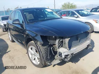 2018 Audi Q5 Premium Plus with VIN WA1BNAFY9J2055866, listed as a IAAI auction lot 41975516 with 89,746 mi miles. Bid and sale history available at carsss.com. Image 1.