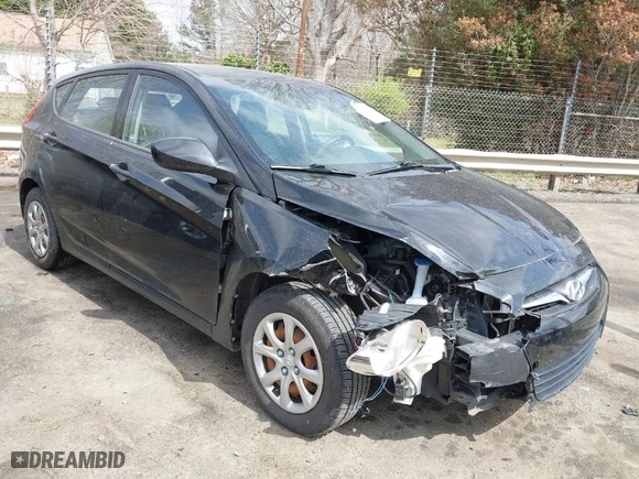 2013 Hyundai Accent GL with VIN KMHCT5AE9DU084356, listed as a IAAI auction lot 41817130 with 114,455 mi miles. Bid and sale history available at carsss.com. Image 1.