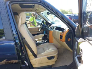 2008 Land Rover LR3 HSE z VIN SALAG25478A446765, wystawiony jako IAAI lot #42274498 z przebiegiem 148 768 mil mil oraz . Historia ofert i sprzedaży dostępna na DreamBid. Obrazek 5.