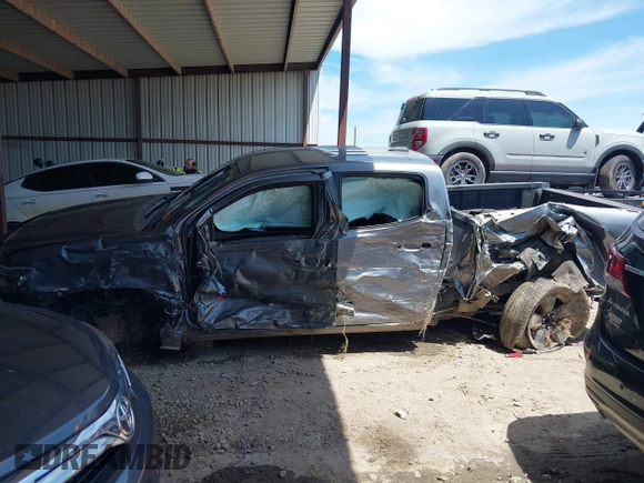 2021 Chevrolet Colorado 2WD LT с VIN 1GCGSCEAXM1127821, выставлен на аукционе IAAI как лот 42248325 с пробегом 51 035 миль миль и . История ставок и продаж доступна на DreamBid. Изображение 13.